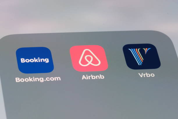 Piattaforme Affitti Brevi a Confronto: Airbnb, Booking, Vrbo, Holidu